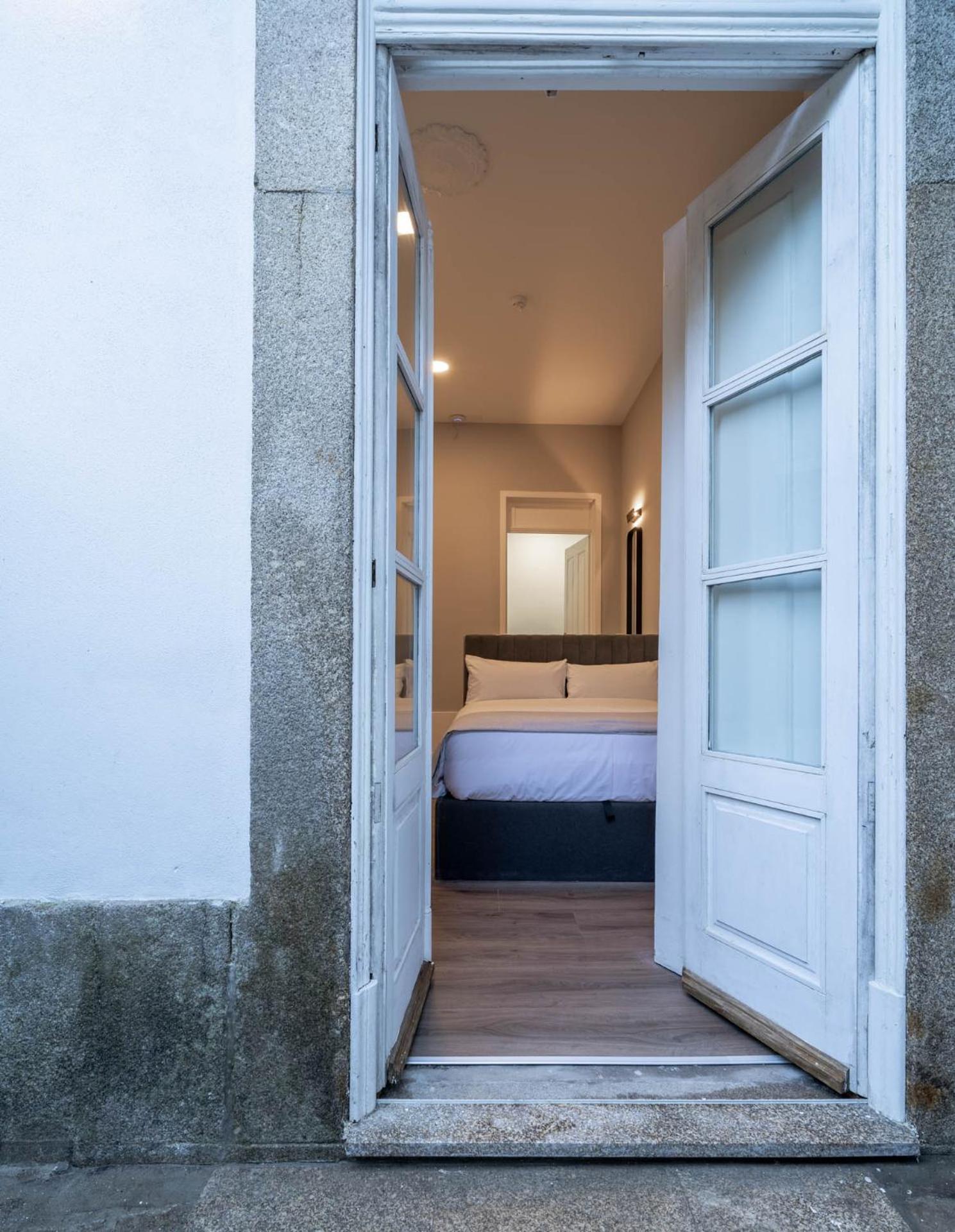 Limehome Porto Rua De Dom Manuel II Rum bild
