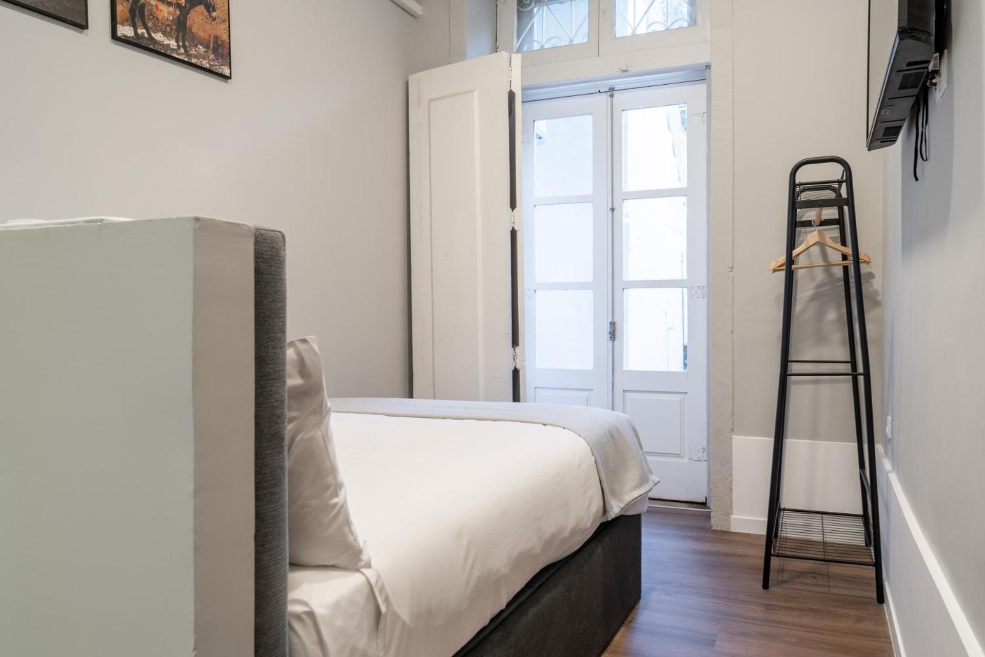 Limehome Porto Rua De Dom Manuel II Rum bild